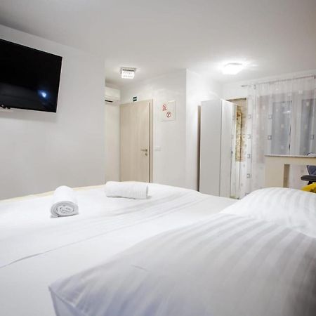 Lions Luxury Rooms Spalato Esterno foto