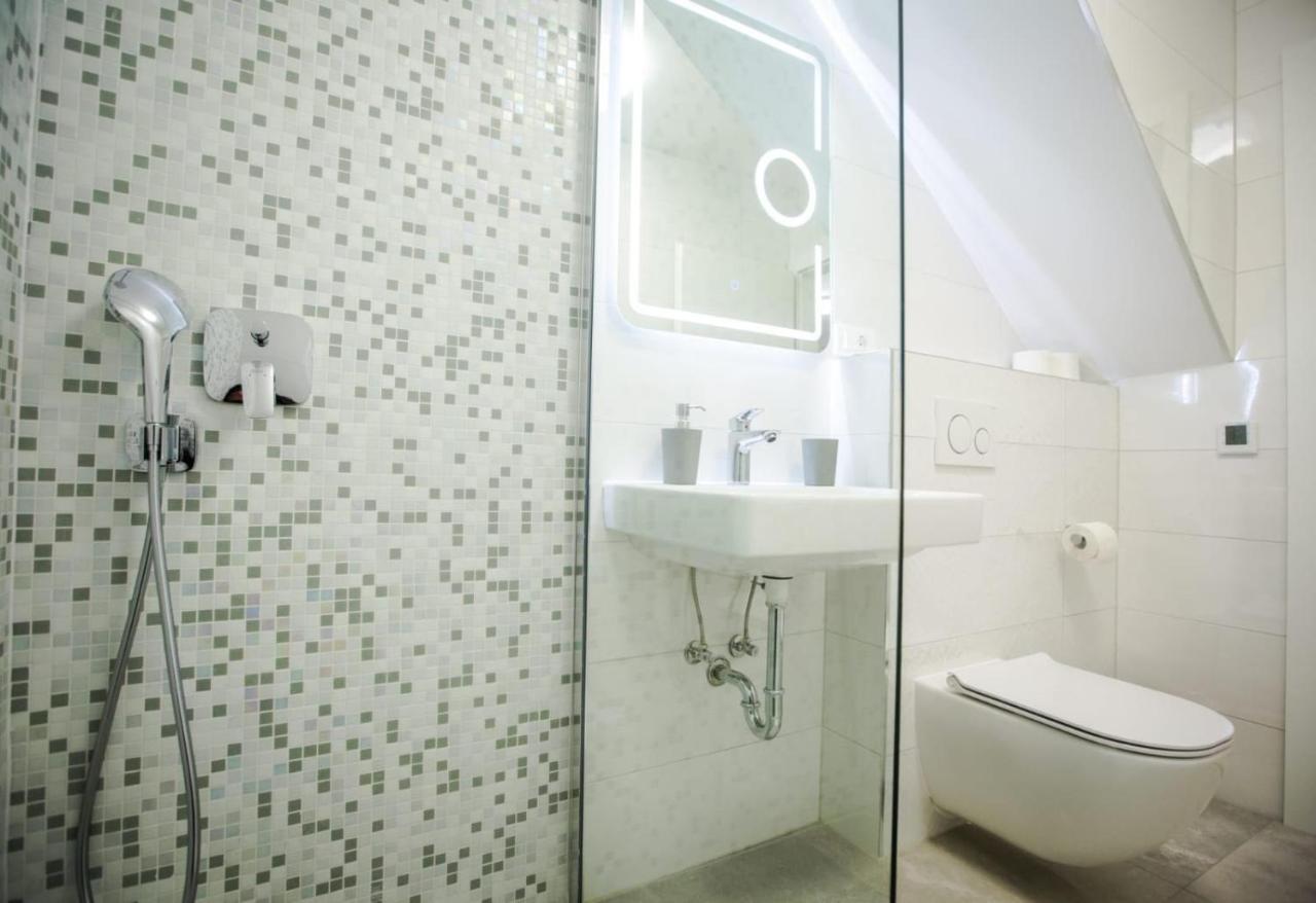 Lions Luxury Rooms Spalato Esterno foto